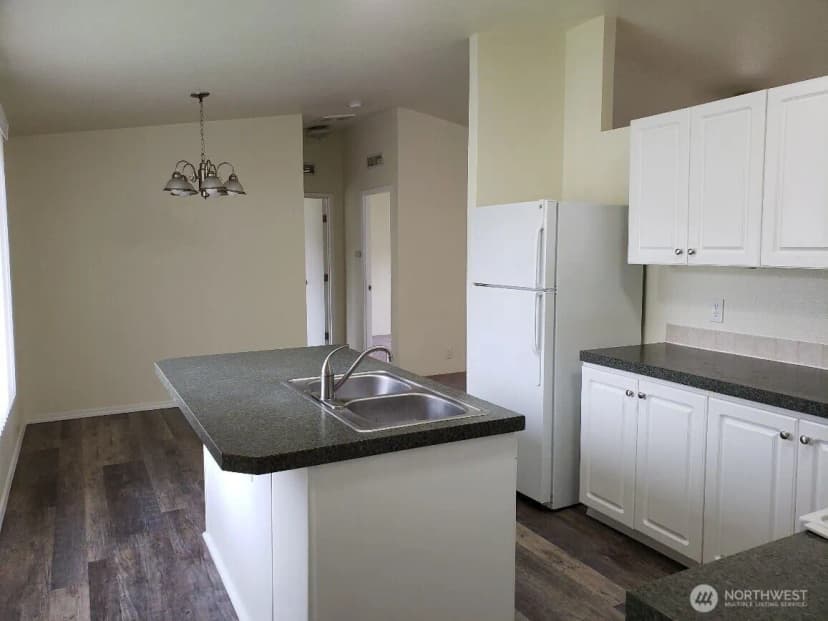 Property photo for 10512 137th Street E #37, Puyallup photo 6