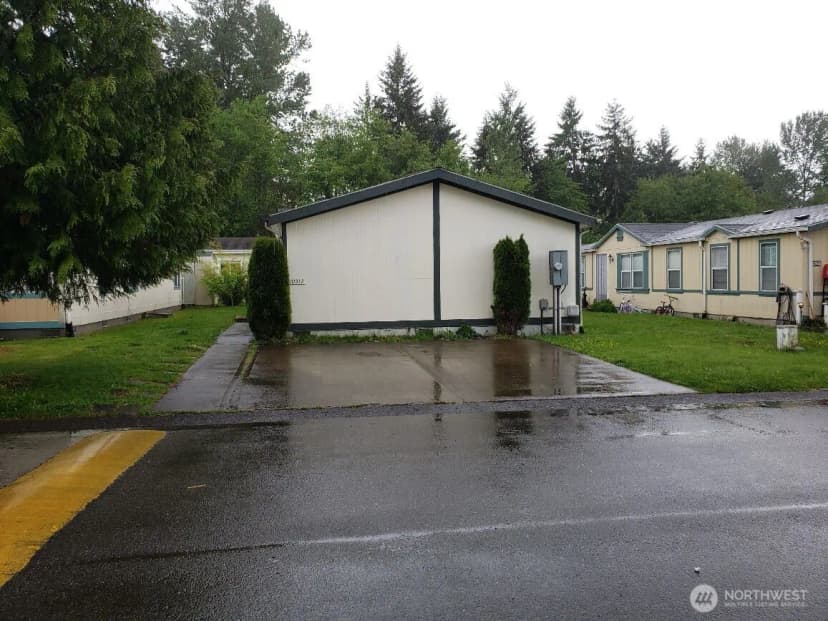 Property photo for 10512 137th Street E #37, Puyallup photo 24