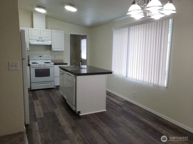 Property photo for 10512 137th Street E #37, Puyallup photo 5