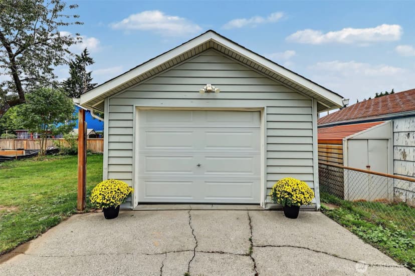 Property photo for 12205 44th Avenue S, Tukwila photo 27