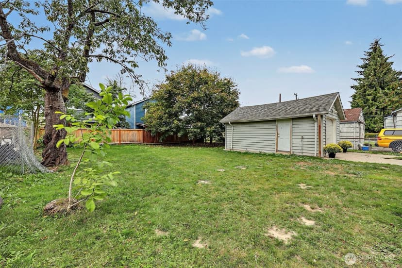 Property photo for 12205 44th Avenue S, Tukwila photo 19