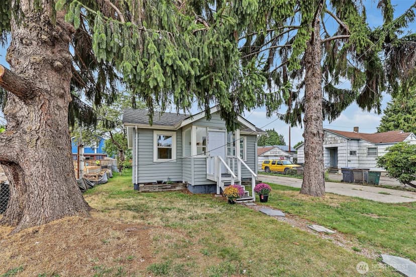 Property photo for 12205 44th Avenue S, Tukwila photo 24