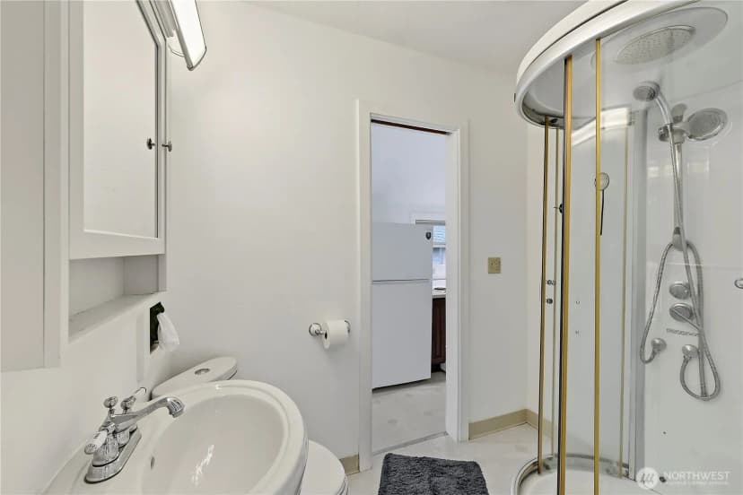 Property photo for 12205 44th Avenue S, Tukwila photo 16