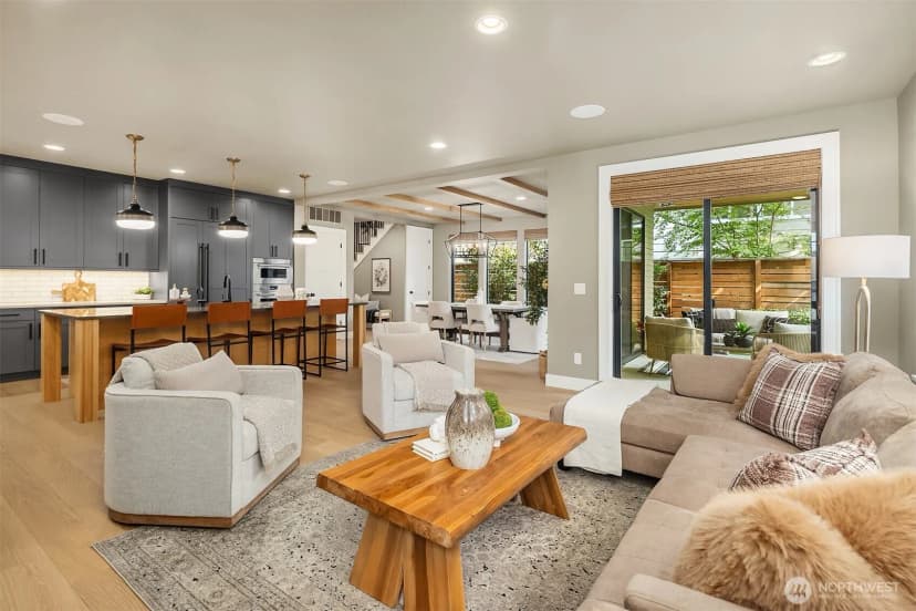 Property photo for 225 3rd Avenue S, Kirkland photo 15