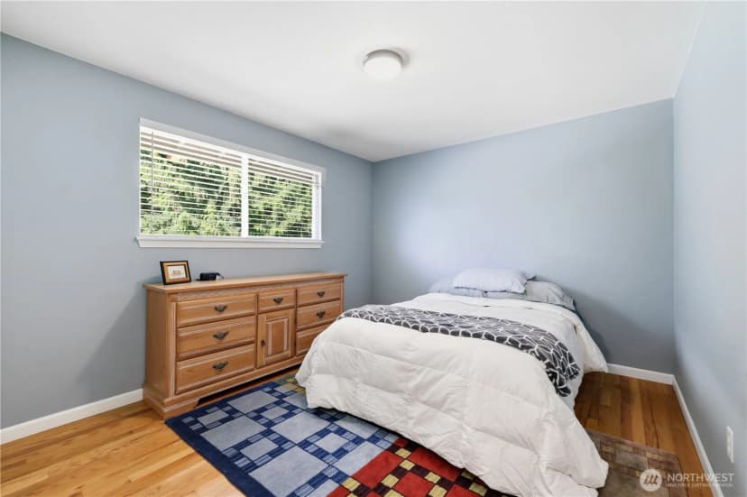 Property photo for 4941 125 Avenue Se, Bellevue photo 18