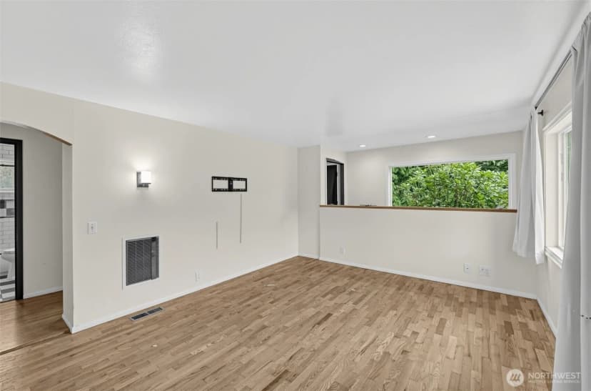Property photo for 1370 Ne Vena Avenue, Bremerton photo 7