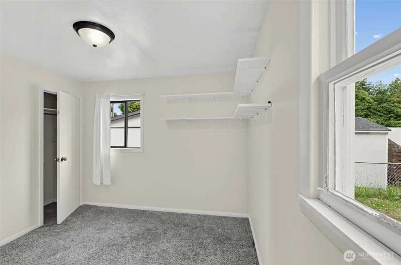 Property photo for 1370 Ne Vena Avenue, Bremerton photo 17