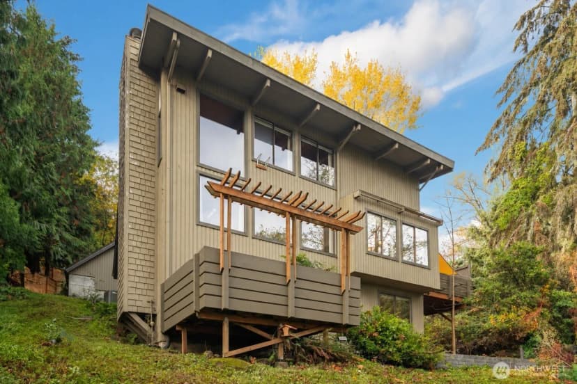 Property photo for 5504 Ne 190th Street, Kenmore photo 2