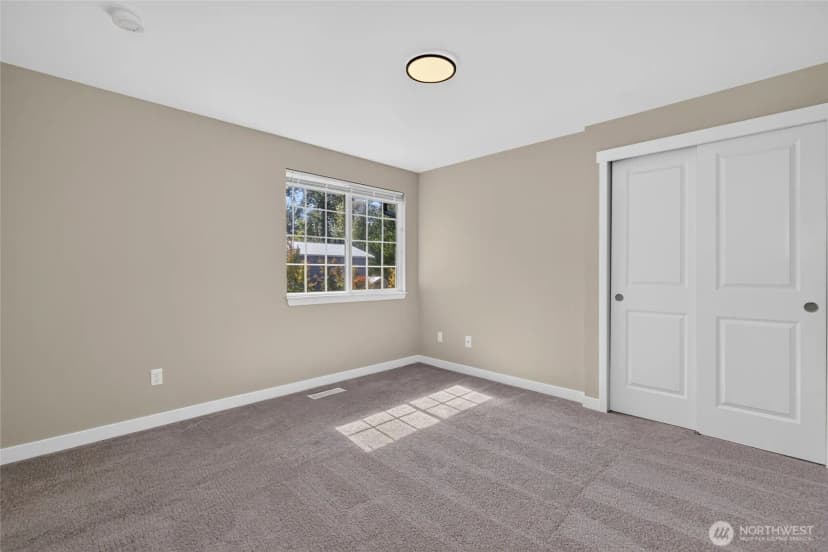 Property photo for 14430 40th Avenue W, Lynnwood photo 18
