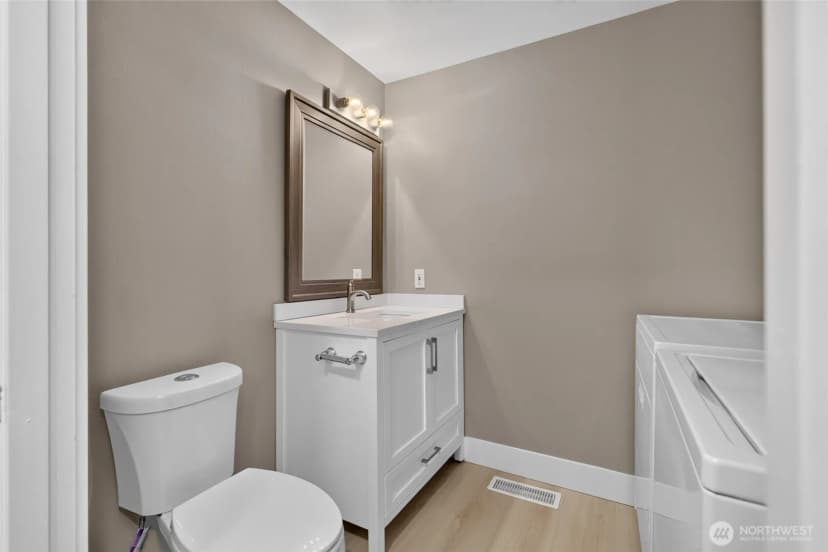 Property photo for 14430 40th Avenue W, Lynnwood photo 34