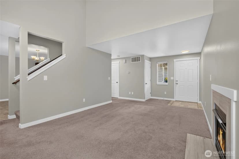 Property photo for 14430 40th Avenue W, Lynnwood photo 8