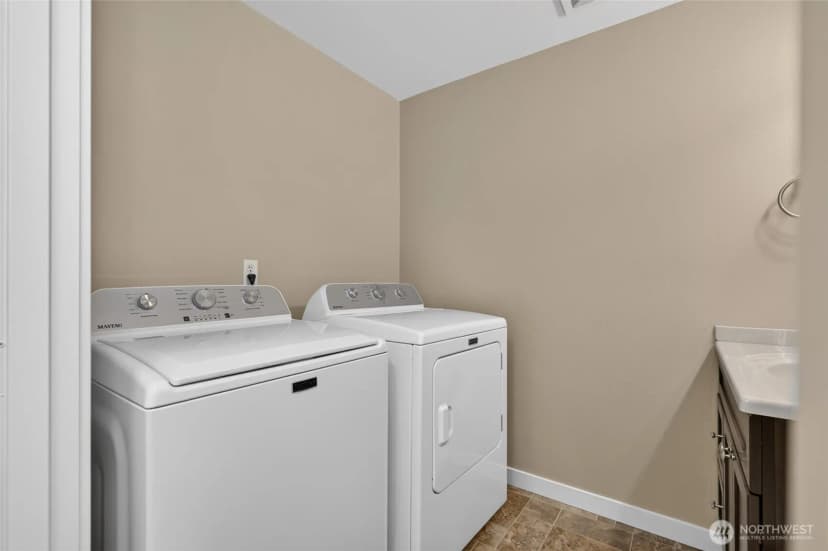 Property photo for 14430 40th Avenue W, Lynnwood photo 15