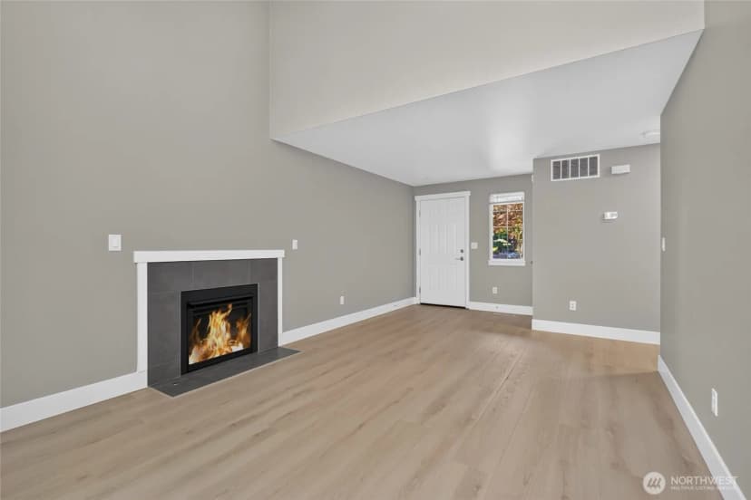 Property photo for 14430 40th Avenue W, Lynnwood photo 28