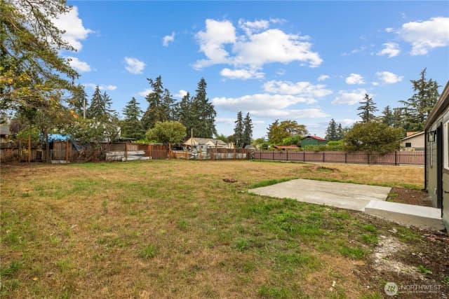 Property photo for 10228 Alaska Street S, Tacoma photo 4