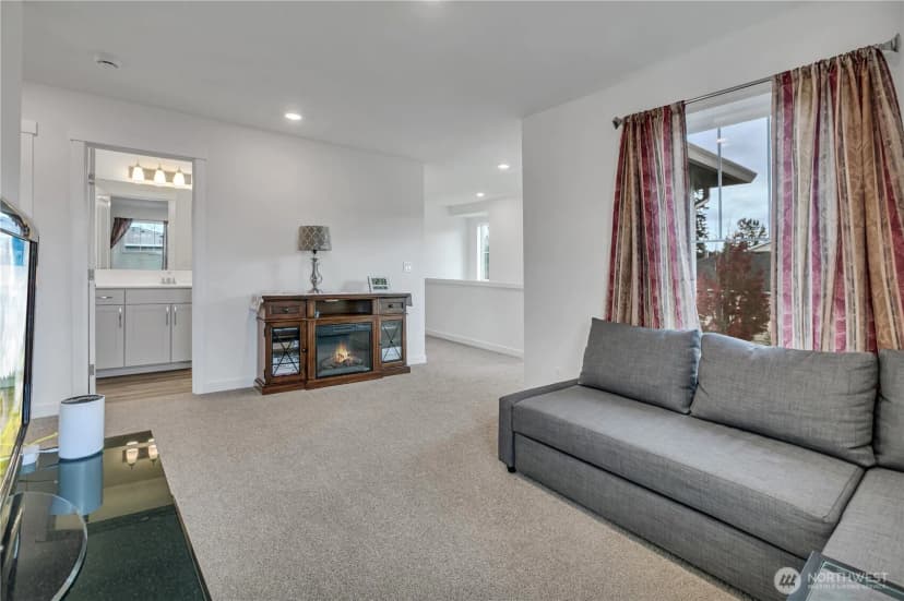 Property photo for 27226 107th Place Se, Kent photo 19
