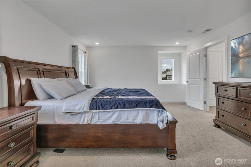 Property photo for 27226 107th Place Se, Kent photo 21