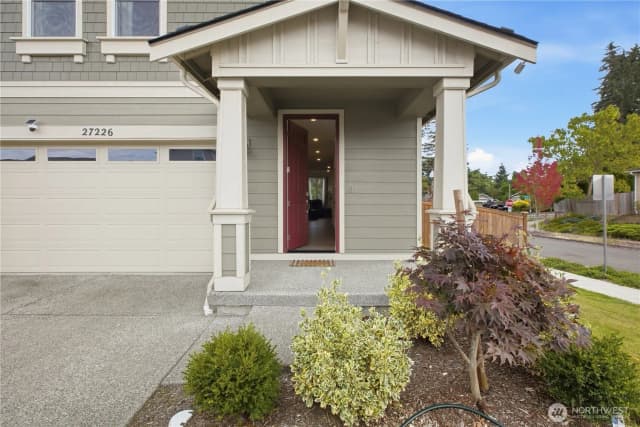 Property photo for 27226 107th Place Se, Kent photo 2