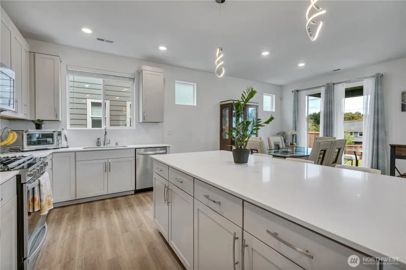 Property photo for 27226 107th Place Se, Kent photo 10