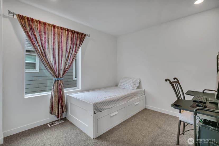 Property photo for 27226 107th Place Se, Kent photo 25