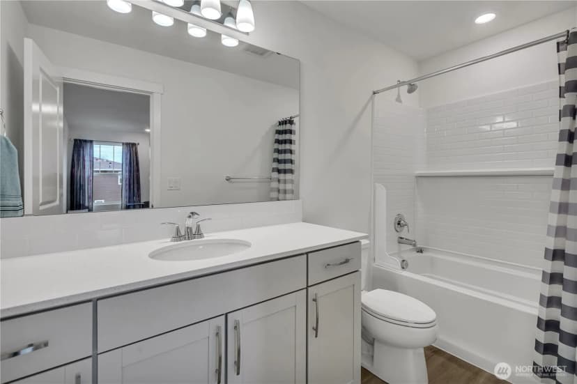 Property photo for 27226 107th Place Se, Kent photo 26