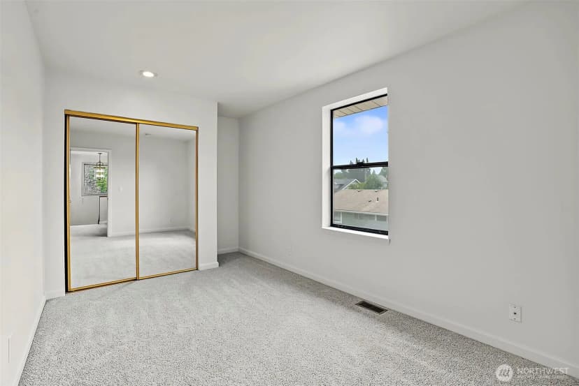 Property photo for 1202 33rd Street Se, Auburn photo 24