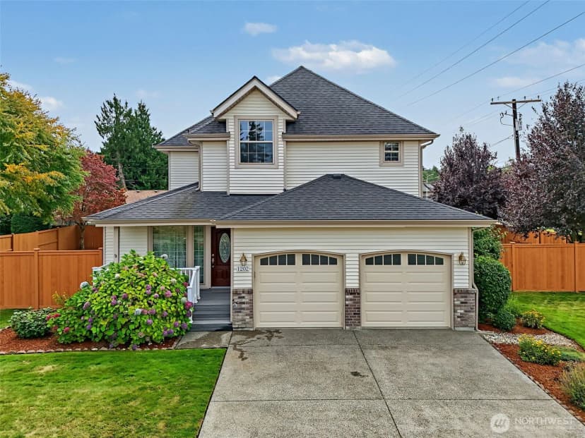 Property photo for 1202 33rd Street Se, Auburn