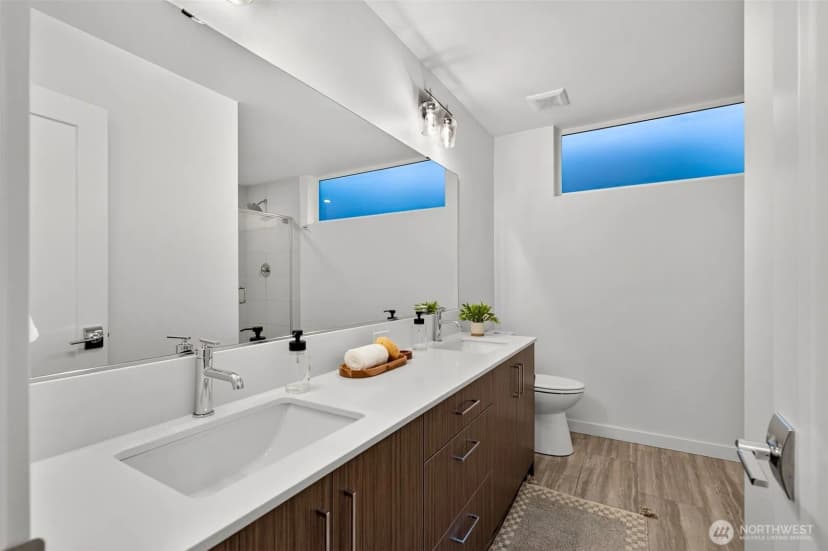Property photo for 820 Ne 63rd Street, Seattle photo 23