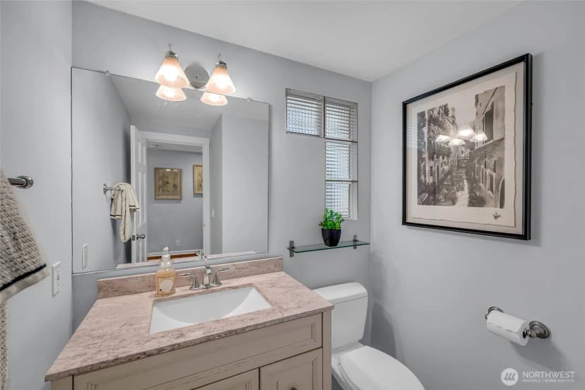 Property photo for 2230 Yale Avenue E #c, Seattle photo 16