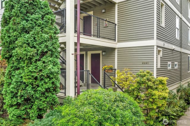 Property photo for 2230 Yale Avenue E #c, Seattle photo 2