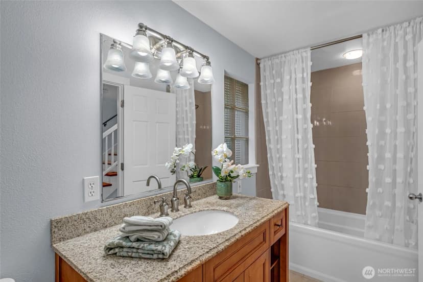 Property photo for 2230 Yale Avenue E #c, Seattle photo 15