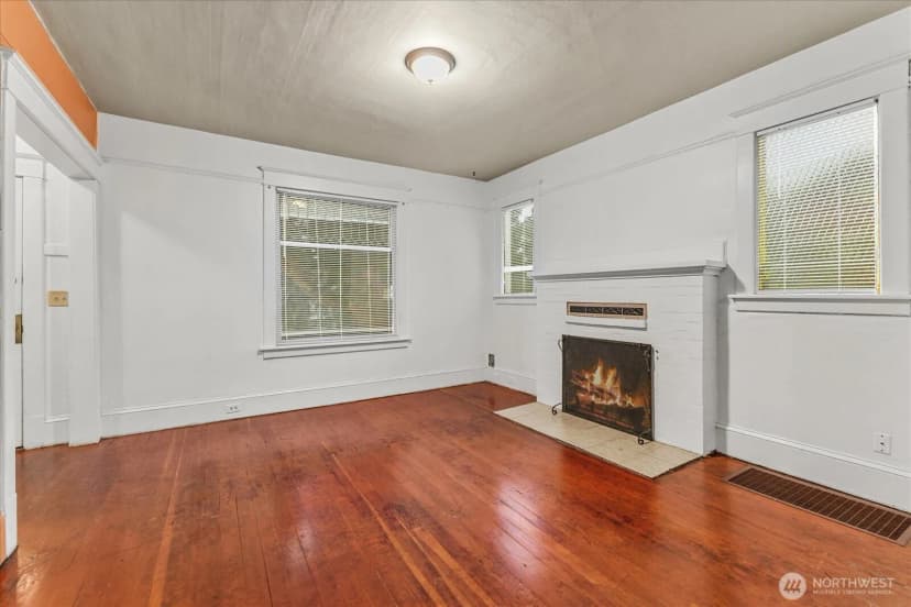 Property photo for 108 Ne 61st Street, Seattle photo 26