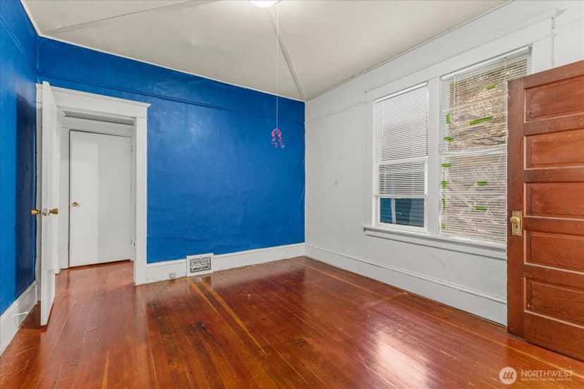 Property photo for 108 Ne 61st Street, Seattle photo 16