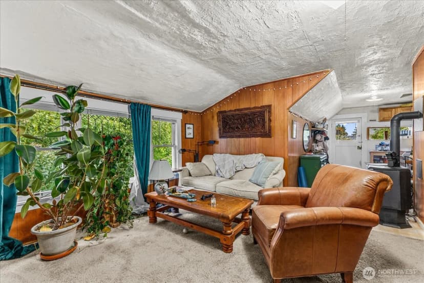 Property photo for 108 Ne 61st Street, Seattle photo 21