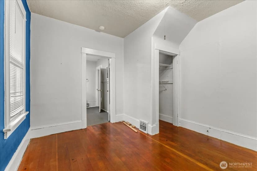 Property photo for 108 Ne 61st Street, Seattle photo 18