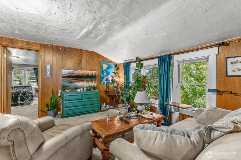 Property photo for 108 Ne 61st Street, Seattle photo 20