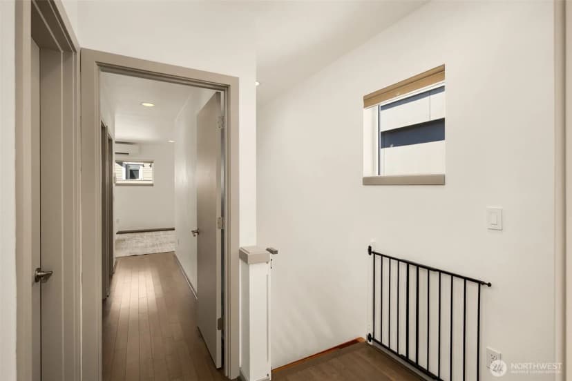 Property photo for 2450 Nw 61st Street, Seattle photo 9