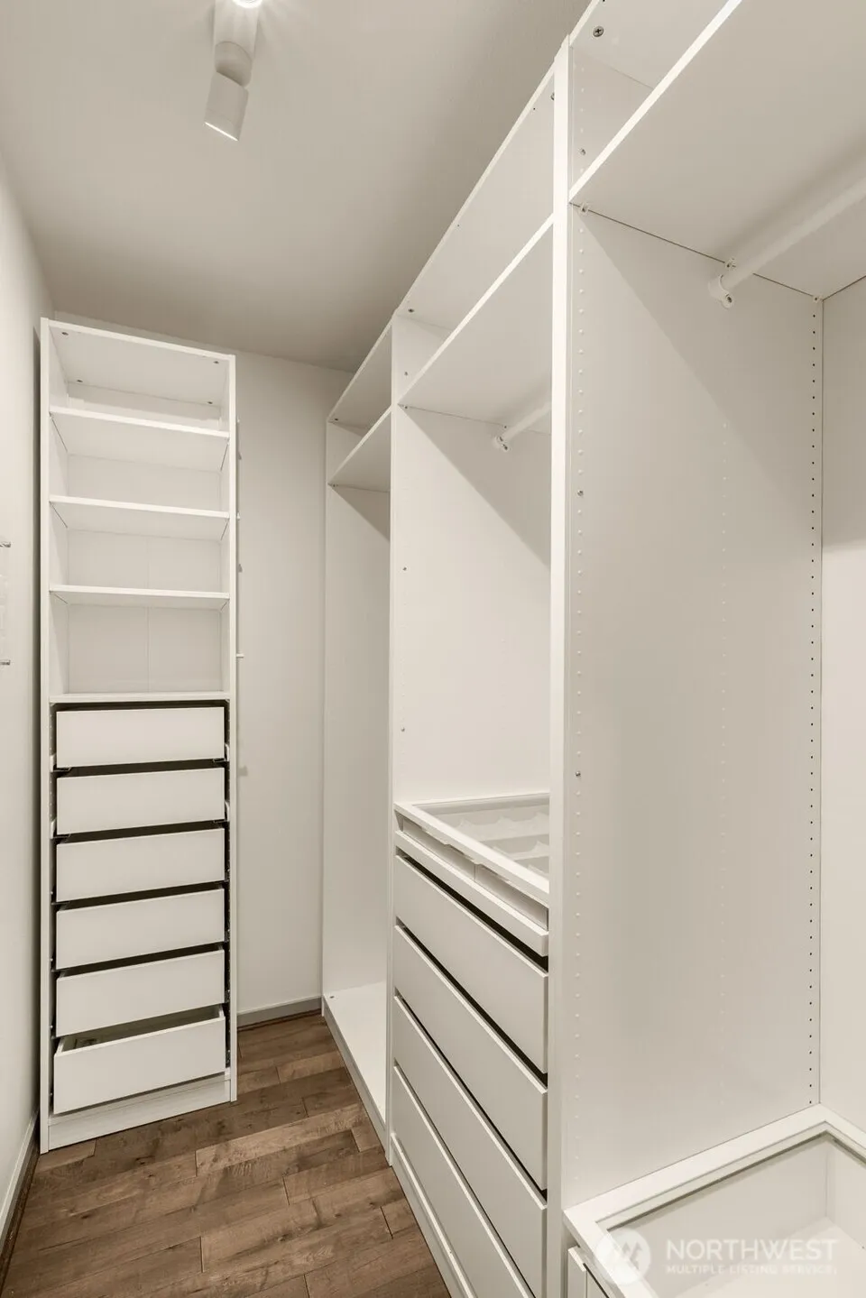 Property photo for 2450 Nw 61st Street, Seattle photo 12