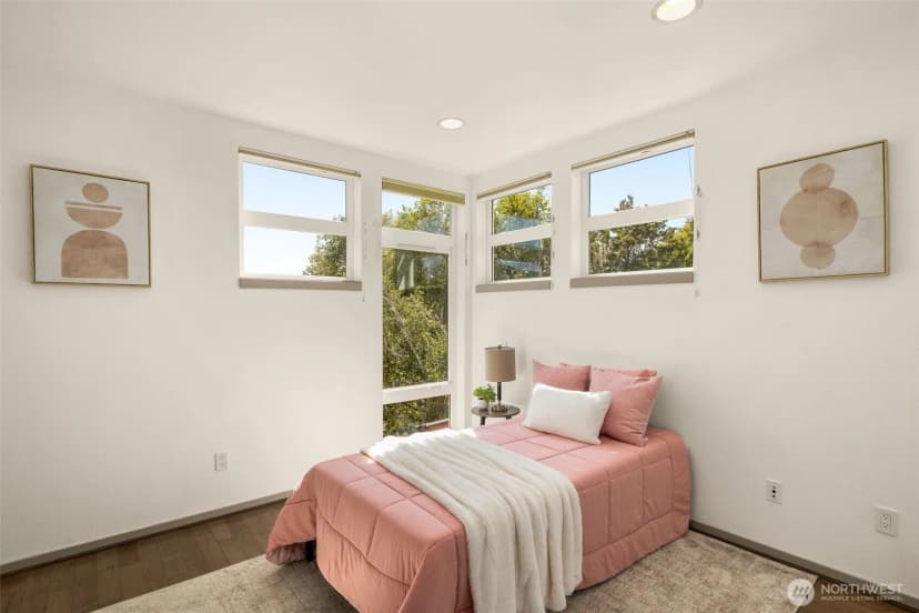 Property photo for 2450 Nw 61st Street, Seattle photo 15