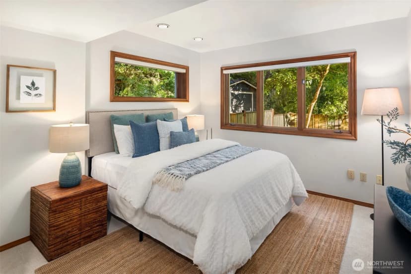 Property photo for 4889 Forest Avenue Se, Mercer Island photo 30