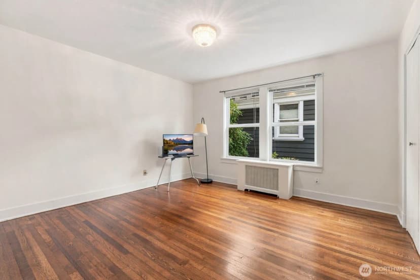 Property photo for 721 21st Avenue E, Seattle photo 10