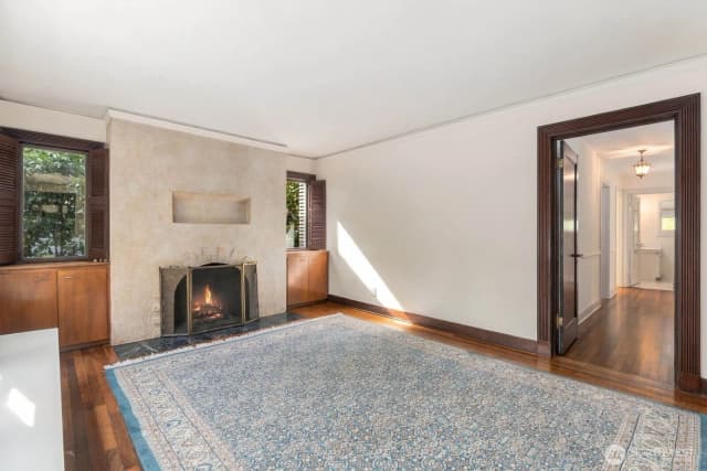 Property photo for 721 21st Avenue E, Seattle photo 5