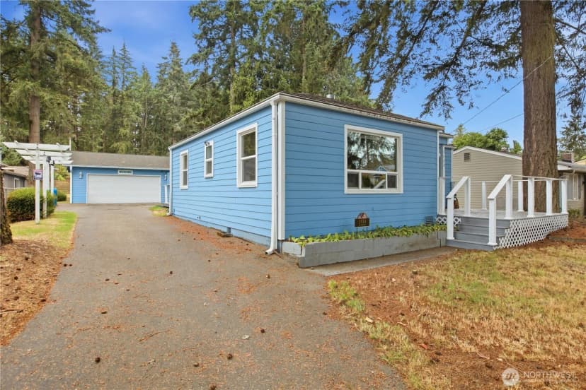 Property photo for 1533 Ne 166th Street, Shoreline photo 28