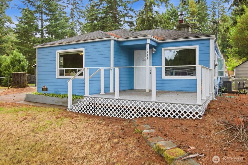 Property photo for 1533 Ne 166th Street, Shoreline photo 2