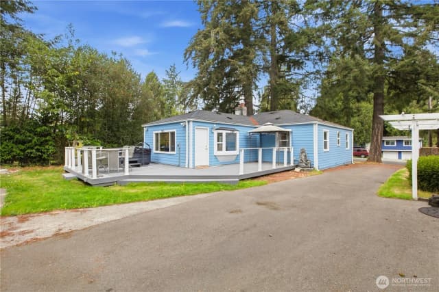 Property photo for 1533 Ne 166th Street, Shoreline