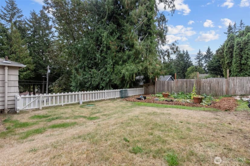 Property photo for 5901 Oceanview Boulevard Ne, Bremerton photo 32