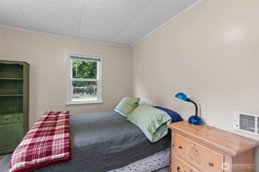 Property photo for 5901 Oceanview Boulevard Ne, Bremerton photo 28