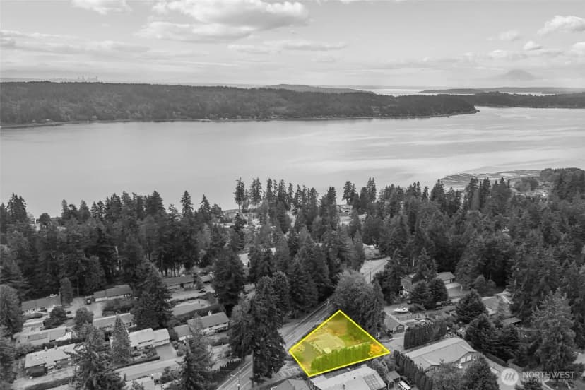 Property photo for 5901 Oceanview Boulevard Ne, Bremerton photo 40