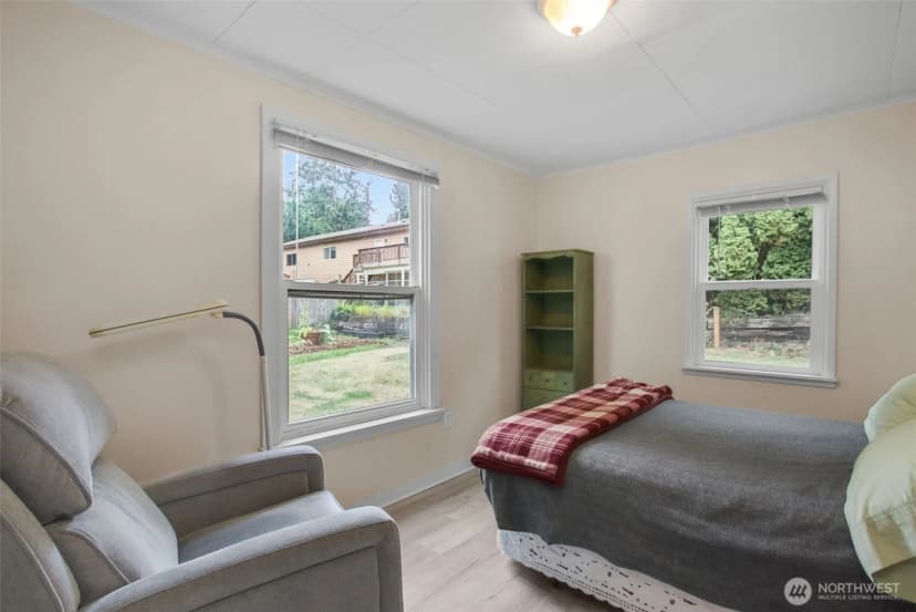 Property photo for 5901 Oceanview Boulevard Ne, Bremerton photo 27