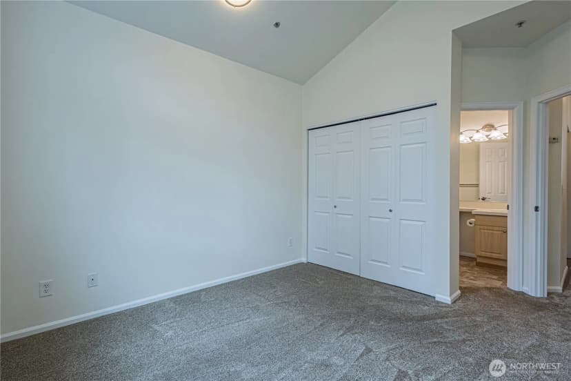Property photo for 13000 Admiralty Way #c302, Everett photo 14