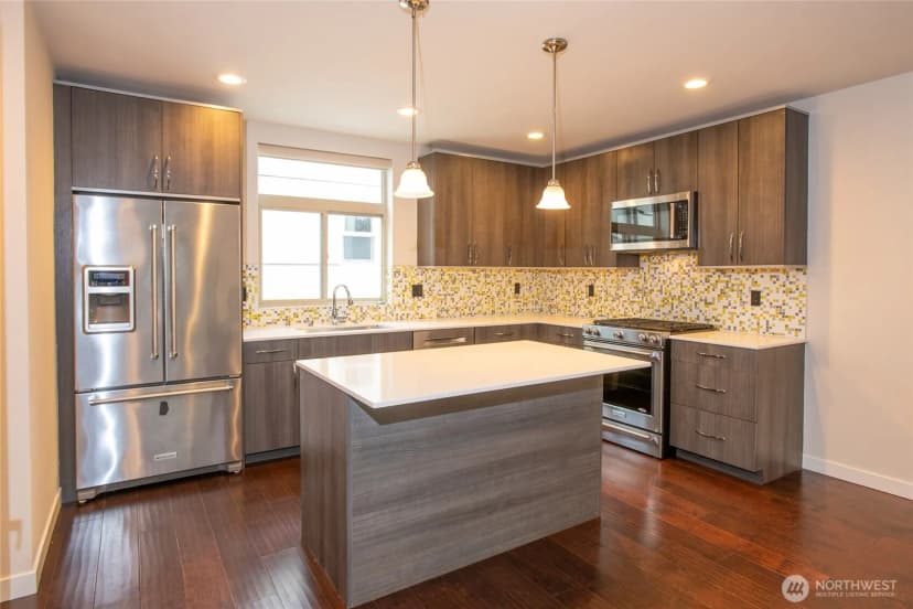 Property photo for 6722 15th Avenue W, Seattle photo 9